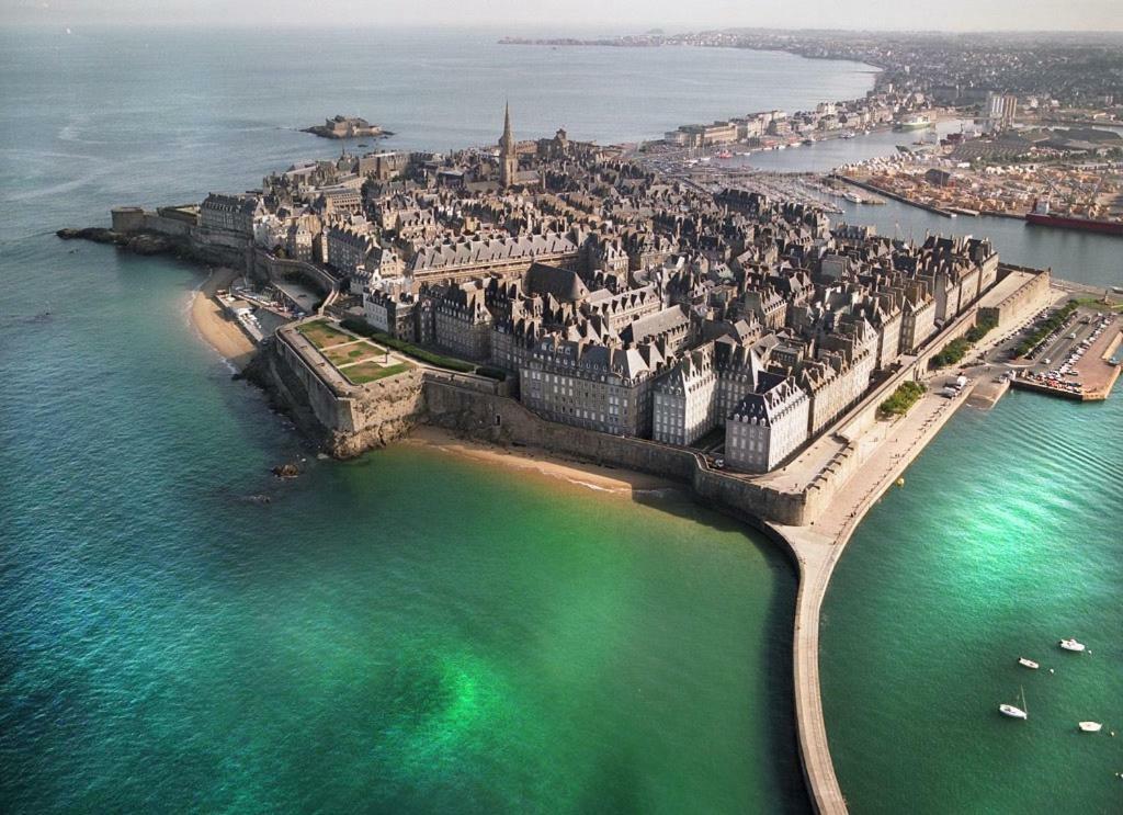 La Coloniale Apartment Saint-Malo Bagian luar foto